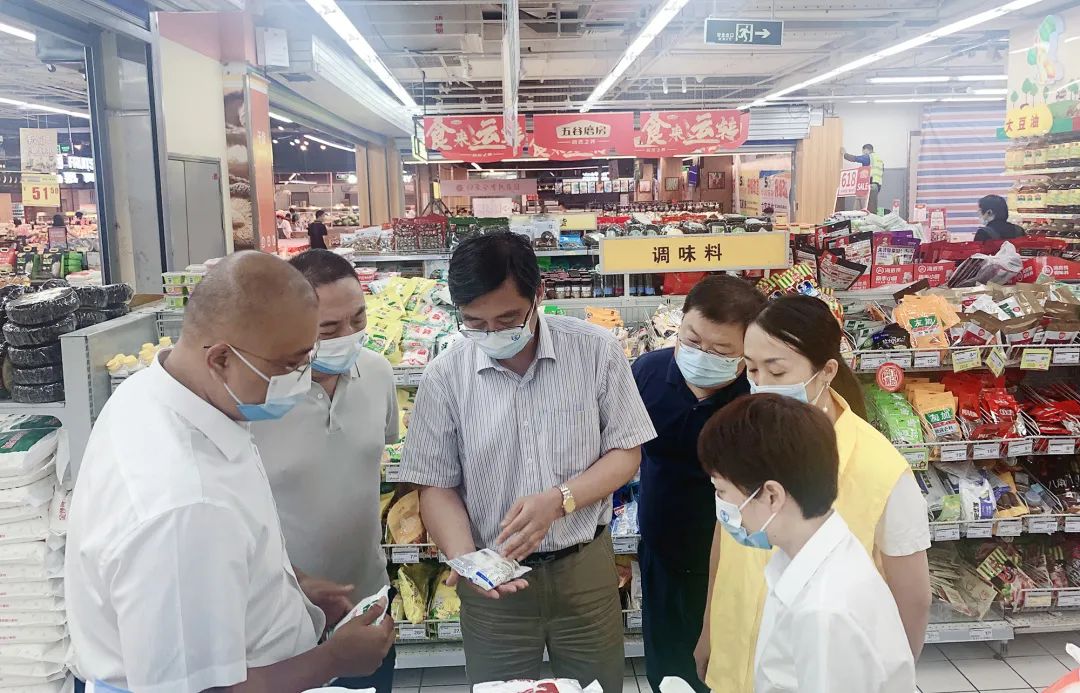 蘇鹽集團(tuán)黨委書記、董事長章朝陽赴南京鹽業(yè)公司　連云港鹽業(yè)公司調(diào)研